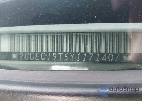 2000 Chevrolet Silverado 1500 Ls z USA, uszkodzony, nr VIN 2GCEC19T5Y1171407